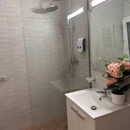 Iri N 4 - Con Balcon Bed & Breakfast